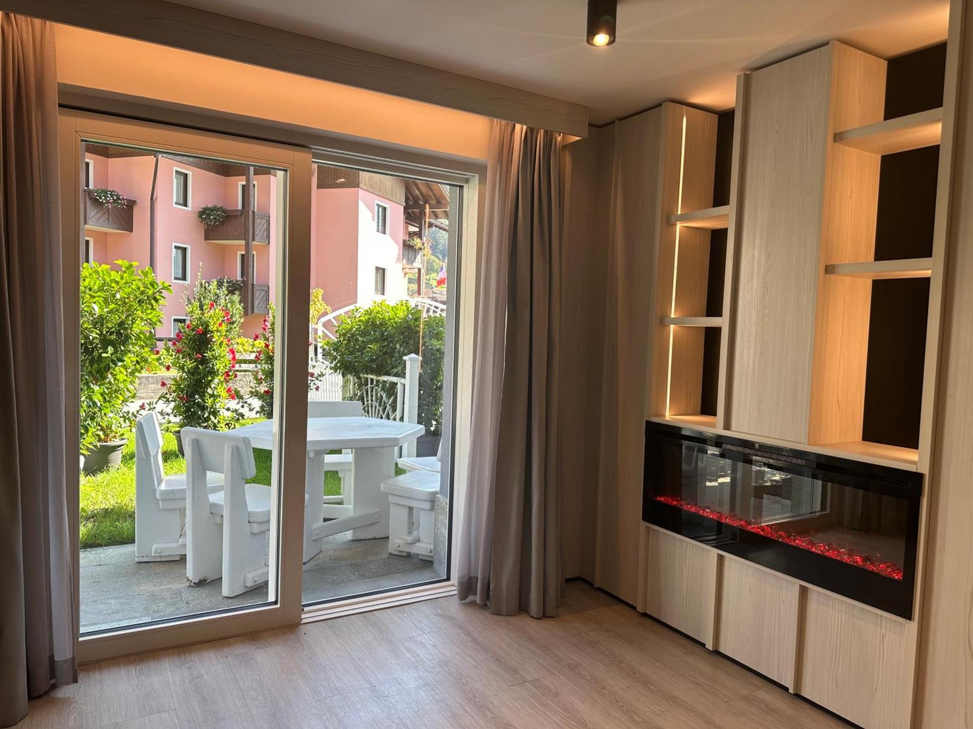 Rosensuite La Residenza Del Rosengarten Pinzolo Exteriör bild